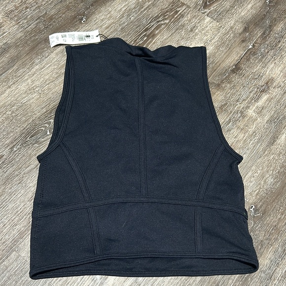 Black garage tank top - Picture 2 of 3